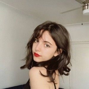 Meet your Posher, Theda